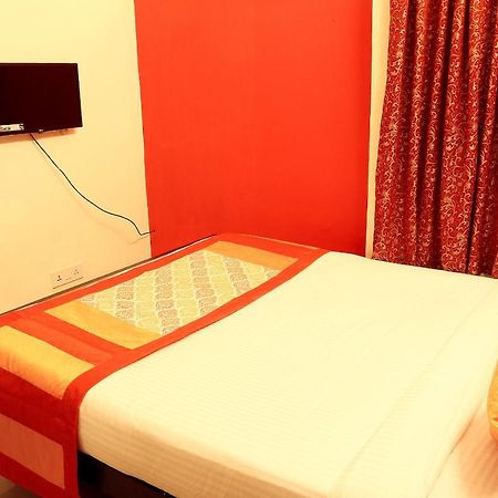 Oyo 3418 Hotel Amit Kalkuta Zewnętrze zdjęcie
